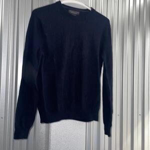 Men’s Bloomingdale’s 100% Merino Wool Navy Blue Sweater Cozy Minimal